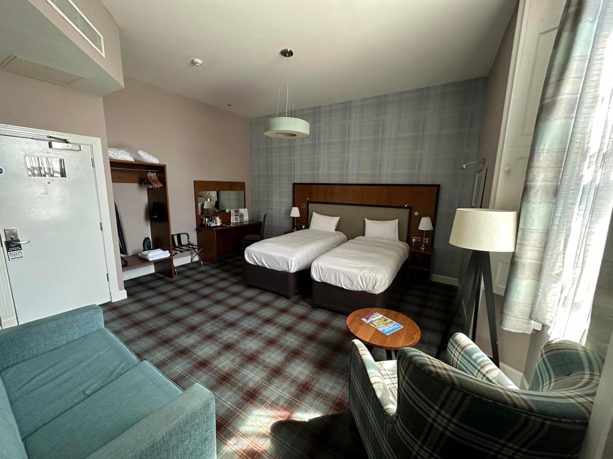 The Guildhall And Linen Exchange Wetherspoon Dunfermline Eksteriør billede